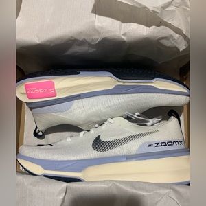 Nike Invincible Run 3. Brand New Mens Size 10